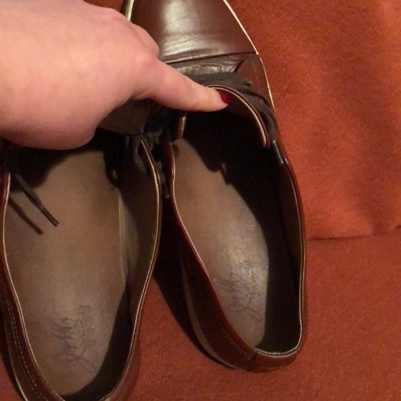 Shoes - Picture 6 of 7